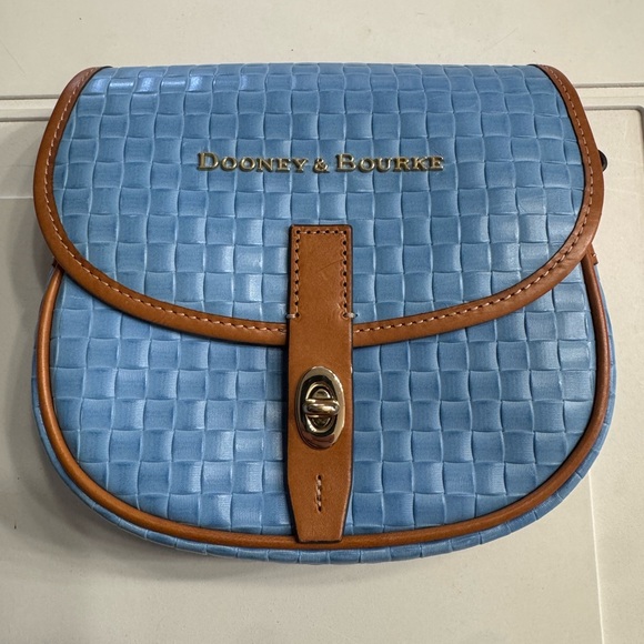 Dooney & Bourke Handbags - Dooney & Bourke Claremont Field Bag Light Blue Woven Leather Crossbody Purse